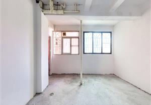 鸿基花园 地铁口物业 电梯小高层 满五年 诚心出售 价格可谈