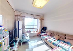 凯旋城朝南高楼层可做三房