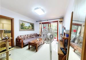 地铁口物业，电梯小高层，精装3房，大社区