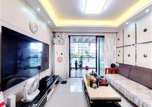 富通城三期南向大三房，视野采光好，高楼层，随时看