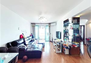 精装4房，高楼层视野开阔 东南向，东实和深高南