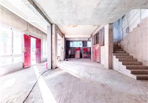 龟山别墅，有独栋在卖，价格四千多，带私家花园