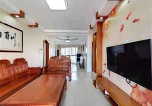 碧湾雅园分为ABCD四栋以及裙楼3楼的小面积LOFT住宅