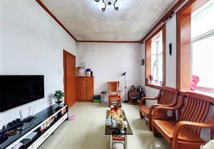 诗宁小区，地段好，配套齐全，看房方便