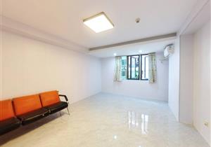 近沃儿玛近公园价格美丽可谈