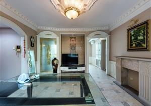 云顶翠峰一期，户型好，价格可谈，红本，看房有钥匙