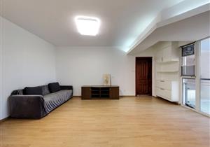 资源丰富，小区内自带三所幼儿园