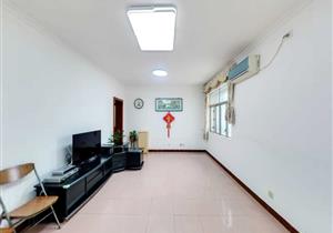 靠山物业，楼梯房高楼层，附近有低楼层的介绍