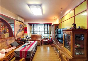 宝中标准4房 近地铁口 满5年 实用面积多