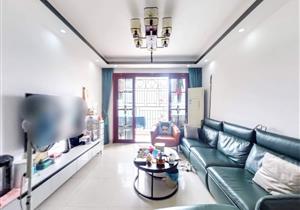 大芬地铁口三房 满五税少 户型方正 急卖