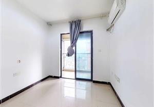 次新小区，地铁口物业，1房，1站到罗湖