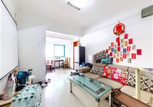精装修小两房 生活配套齐全 业主诚心卖 价格可谈 看房方便