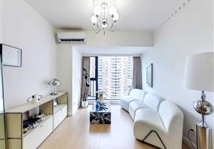 岗厦北站8号口物业4房44平；装修保养好；使用率超高采光好