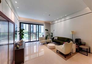 科技园万象天地旁，润府三期精装大四房，双龙抱珠，看花园，诚售