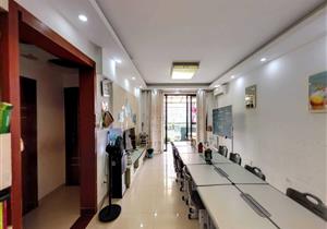 精致全新装修，大阳台更舒适