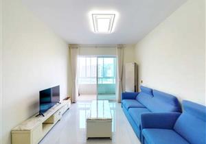 蔚蓝海岸首期户型方正 精装修安静满五年诚意出售