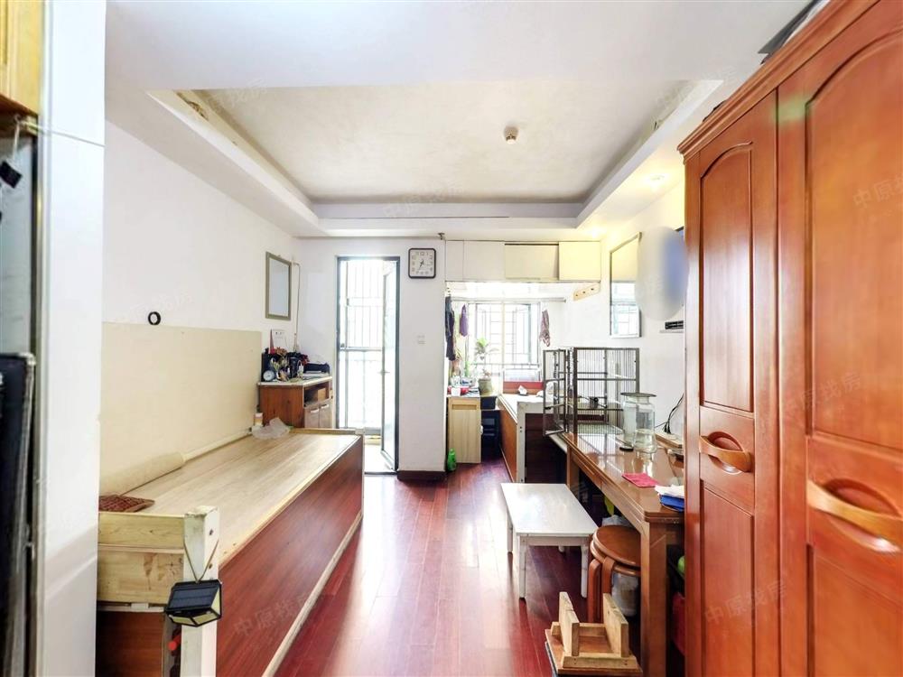 万科红（三期万科红立方大厦）