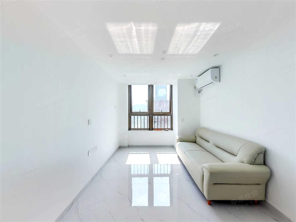 龙光玖云著大楼