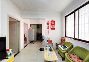 国都花园交通方便配套齐全，性价比高