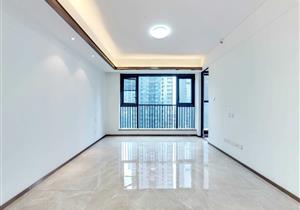 罗湖招商中环，次新精装三房，户型方正，配套齐全，价格可谈，