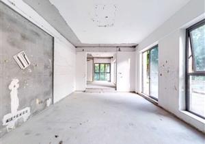 伍兹华府 少有别墅，上下四层，花园300多平，毛坯，看房方便