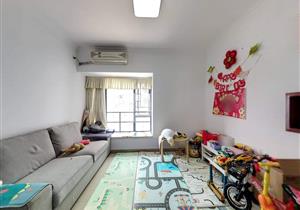 东方明珠城，龙城广场地铁口，配套成熟，业主急售