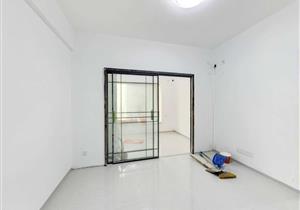 南方国际广场，精装修一房，诚心出售，近地铁口