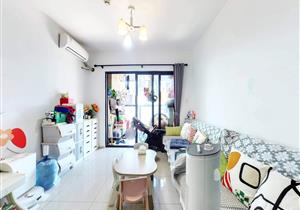 业主急卖，精装三房，地铁口，看房方便