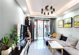 润科华府高层3房，视野开阔，朝南看海景，亏本出售，拎包入住