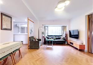 桃花园，三房可改四房，价格好谈。