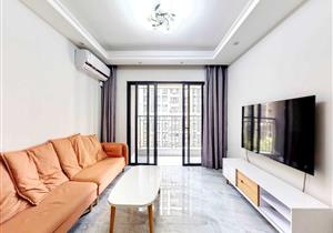 业主向市场妥协！地铁口刚降价房源，精装，满五年急售，价格私聊