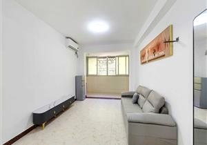 楼梯中等楼层2房带大阳台看山景，低总价，满五年惟一，近地铁