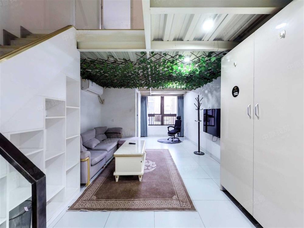 龙光玖云著大楼