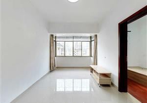 怡景花园2房 送50平 花园房本上有写 随时看房 有钥匙