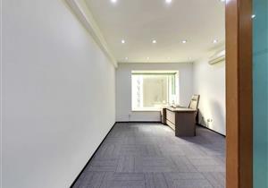 南方国际广场，大一房一厅，户型方正，采光好，楼层高，石厦书包