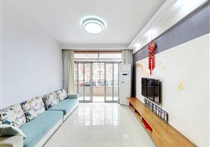 桃源居电梯房，户型方正，采光非常好，标准的三房两厅两卫。