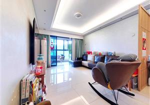 天峦湖花园，精装大三房，高赠送，高楼层，东南向，看房方便。