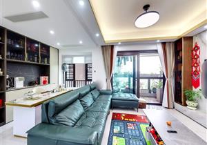 看山景，111平方4房2厅，尖岗山壹号花园，住家装修，中间层