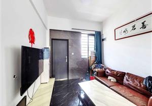 位置安静.配套齐全.地铁口.看房方便