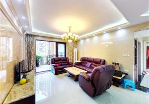 前海，旁近区政府，对面体育馆，是福中福开发的高档小区,法式园