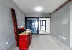 4房户型 户型方正 使用率高 费用少 近地铁 价格可谈