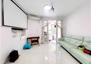 雷公岭小区，4房，育才一小三中