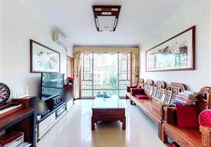 信义假日名城 三房两厅两卫 有60平花园和额外杂物房诚意出售