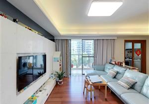 163平两梯两户南北通透，车位充足，位置安静，大阳台