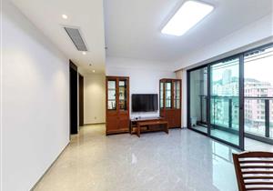 招商4房2卫，大阳台，采光通风好，看房随时方便，诚心卖