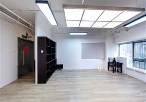 南山书城旁，16年次新社区，近海岸城，出门公园，地铁，