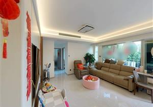 新世界倚山花园,泰式园林，朝正南四房，精装修拎包入住