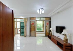 鸿瑞花园.南山地铁口物业。看房有密码。复式