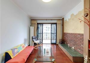 广岭家园业主自住精装好房，业主急卖，看房方便，税费低