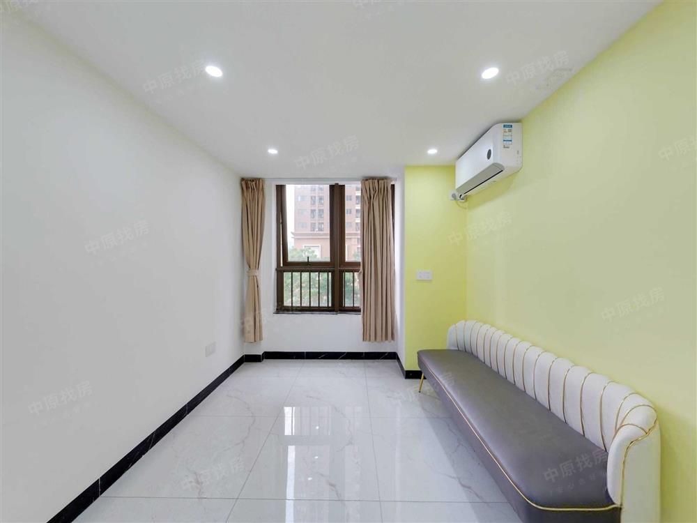 龙光玖云著大楼